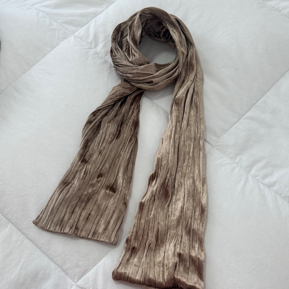 Soft Shimmer Ribbed Scarf - Taupe